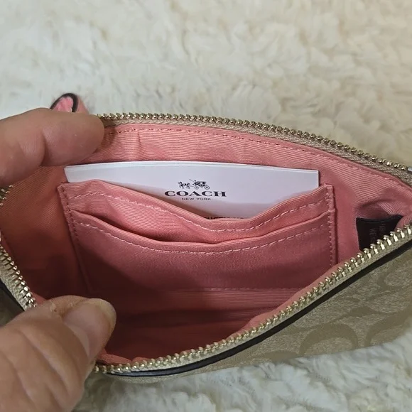 Coach Beige and Pink Wristlet With Lauren Conrad Nwt 5 Pair Of Earrings - Picture 11 of 11
